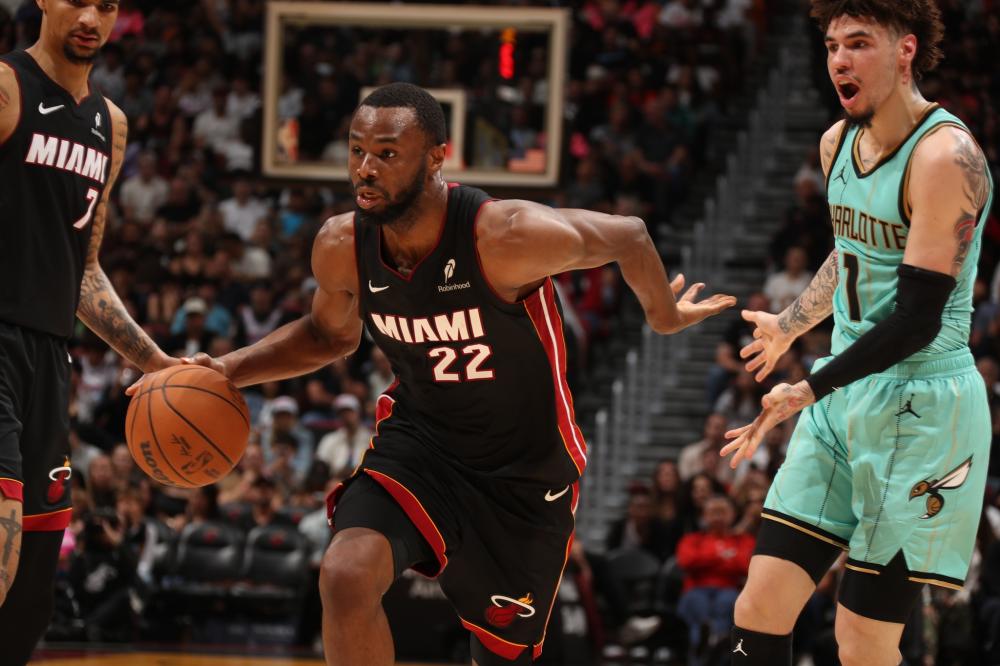 领先优势缩 领先优势缩