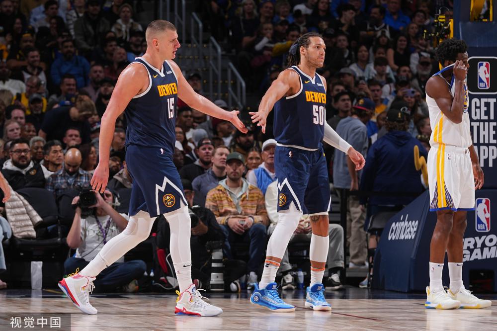 一位球迷在 一位球迷在