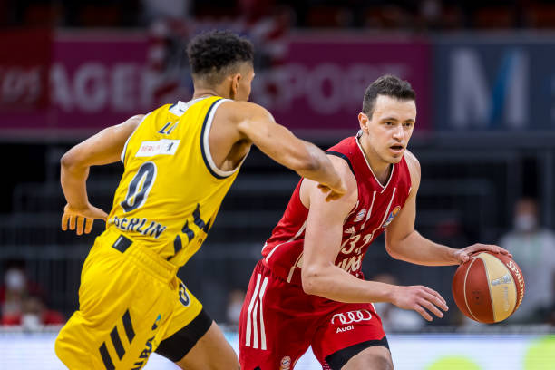 青训体系亟 青训体系亟