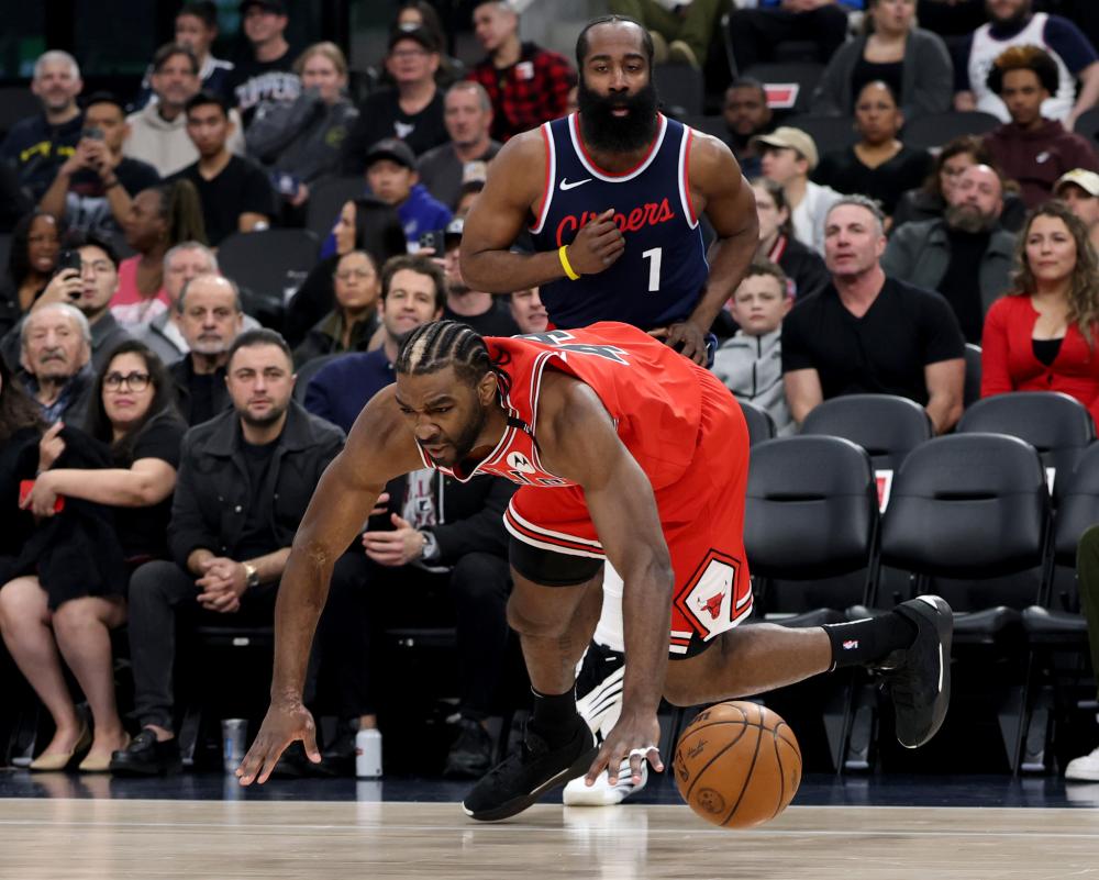 彰显出其压 彰显出其压